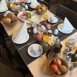 Hotel Im Wirtshaus Himberg 3*