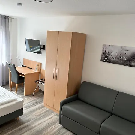 Im Wirtshaus Himberg 3* באד הונף אם ריין