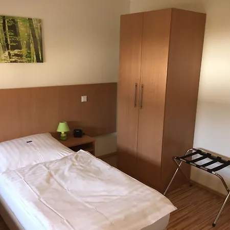 Im Wirtshaus Himberg Hotell Bad Honnef