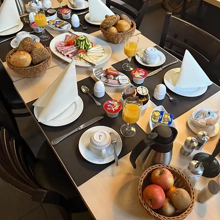 Hotel Im Wirtshaus Himberg 3*