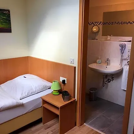Im Wirtshaus Himberg 3*